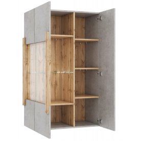 Витрина Римини 2002