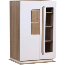 Витрина Дора 30.03-02