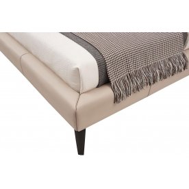 Двуспальная кровать GC1727