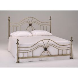 Двуспальная кровать Beatrice