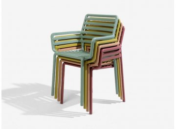 Кресло пластиковое Doga табак