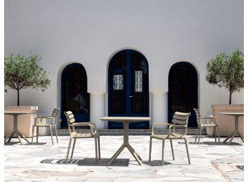 Кресло пластиковое Paris бежевый