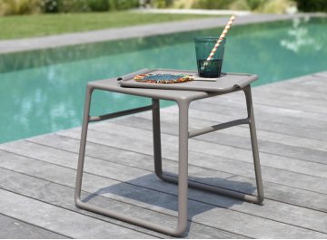 Пластиковый стол Pop