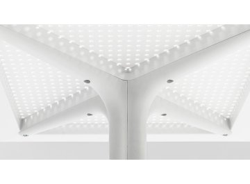 Пластиковый стол Clip 70