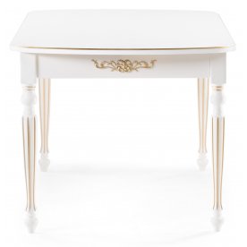 Деревянный стол Бевье