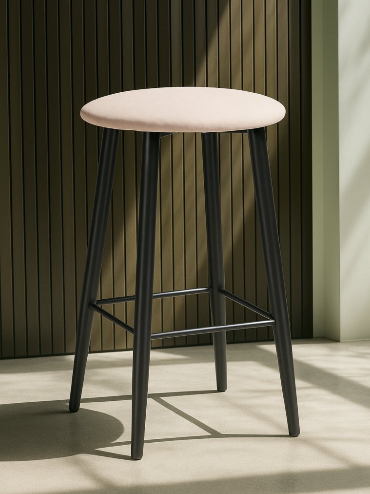 Полубарный стул Гангток катания айвори / черный матовый