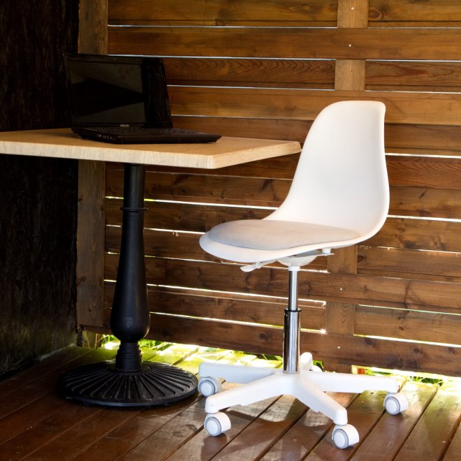 Компьютерное кресло Смузи белый / белый / серый