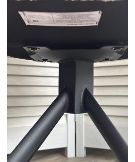 Стул на металлокаркасе Darem