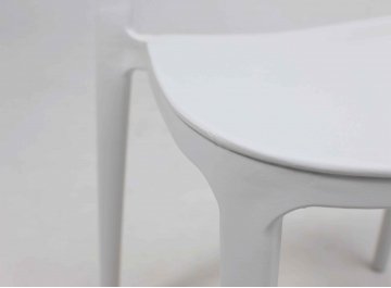 Пластиковый стул Olaf