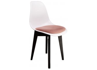 Пластиковый стул Сашш
