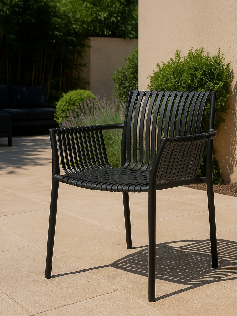 Пластиковый стул K492 черный