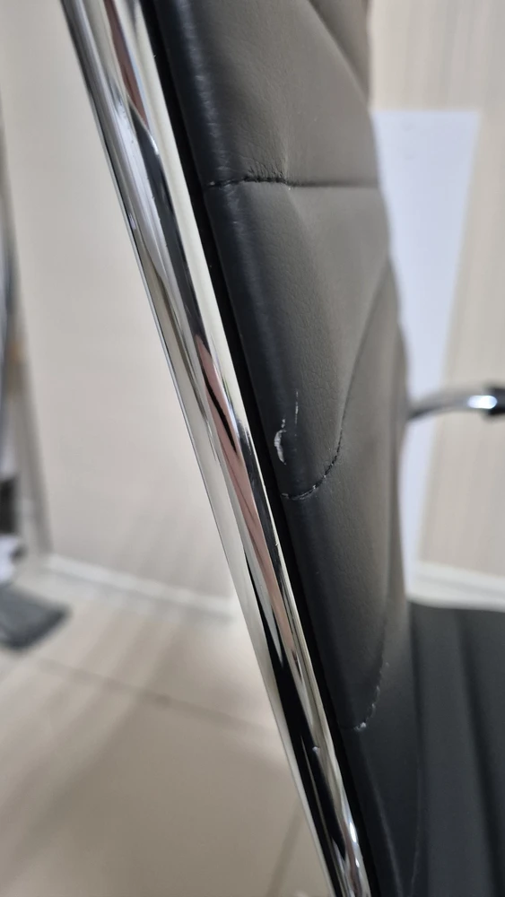 Компьютерное кресло Reus pu black / chrome фото покупателя 16
