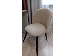 Стул на металлокаркасе Gabi 1 бежевый / черный с серебряными наконечниками фото покупателя 792