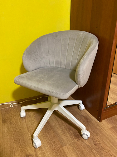 Компьютерное кресло Пард экокожа белый фото покупателя 79