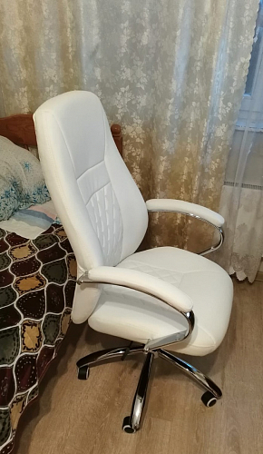 Компьютерное кресло Aragon белое фото покупателя 94