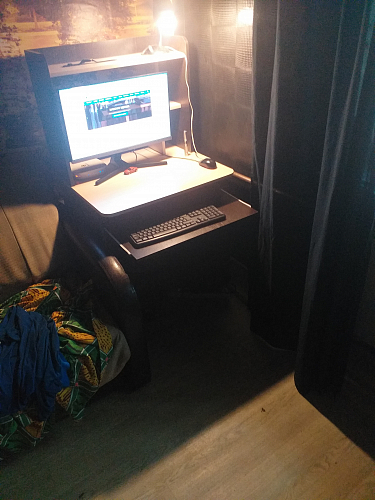 Компьютерный стол Грета-1 венге / дуб молочный фото покупателя 17