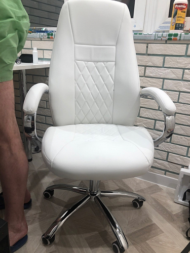 Компьютерное кресло Aragon белое фото покупателя 82