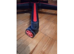 Компьютерное кресло Racer черное / голубое фото покупателя 90