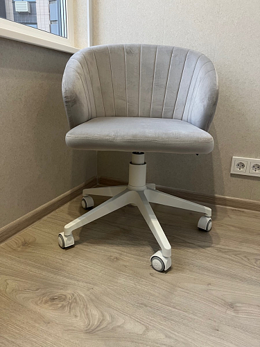 Компьютерное кресло Пард экокожа белый фото покупателя 142