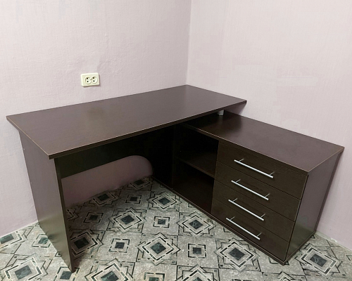 Компьютерный стол КСТ-109П правый венге фото покупателя 17