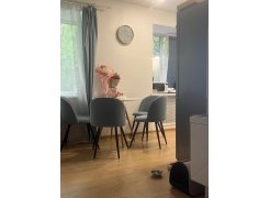 Стул на металлокаркасе Gabi 1 бежевый / черный с серебряными наконечниками фото покупателя 126