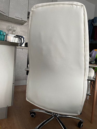 Компьютерное кресло Aragon белое фото покупателя 175