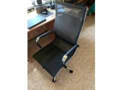 Компьютерное кресло Reus черное фото покупателя 16