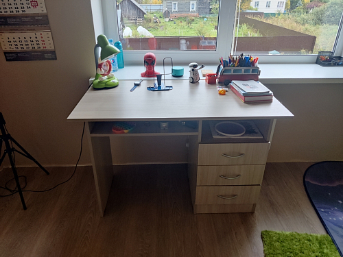 Стол письменный Бриз МДФ волна лайм / ясень светлый фото покупателя 173