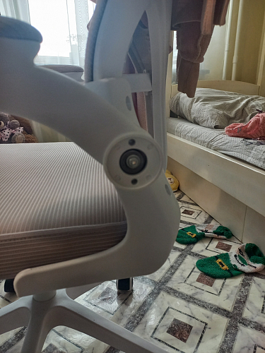 Компьютерное кресло Konfi dark gray / pink / white фото покупателя 244