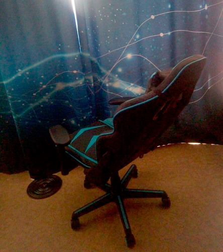 Компьютерное кресло Racer черный / красный / бежевый фото покупателя 28