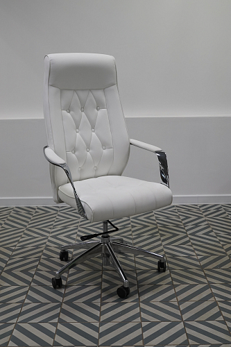 Компьютерное кресло Sarabi brown из шоурума 2