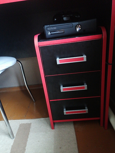 Тумба Ханна черная / красная  - Уцененный экземпляр фото покупателя 167