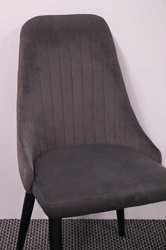 Стул на металлокаркасе Kora green / black из шоурума 4