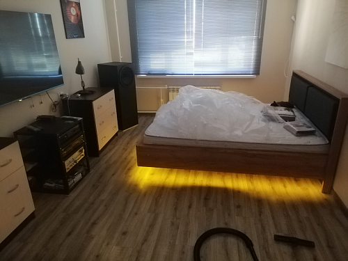 Двуспальная кровать Клауд 160х200 парящая дуб крафт золотой / антрацит фото покупателя 177