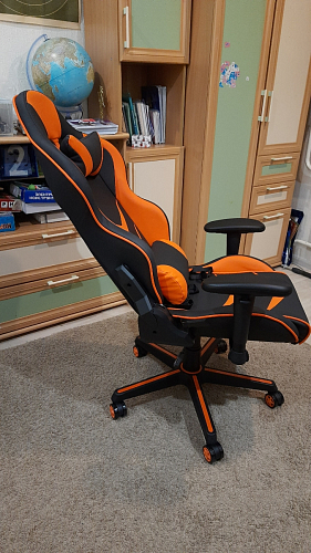 Компьютерное кресло Racer черный / красный / бежевый фото покупателя 142