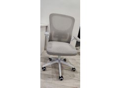 Компьютерное кресло Konfi light gray / white фото покупателя 217