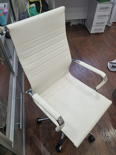 Компьютерное кресло Reus белая сетка / хром фото покупателя 5