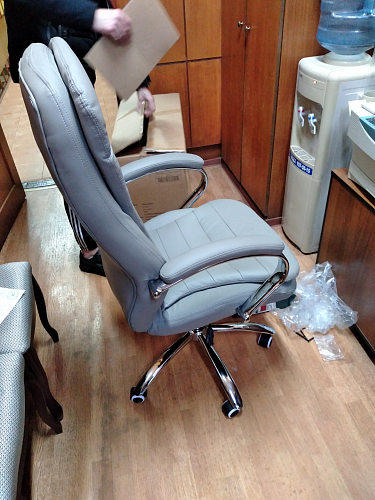 Компьютерное кресло Tomar коричневое фото покупателя 79