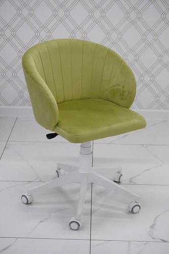 Компьютерное кресло Пард confetti silver серый / черный из шоурума 10