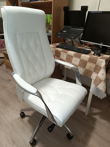 Компьютерное кресло Sarabi черное фото покупателя 13