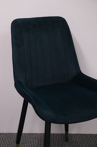 Стул на металлокаркасе Seda 1 latte / black / gold из шоурума 17