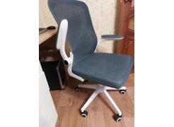 Компьютерное кресло Konfi light gray / white фото покупателя 127
