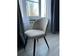 Стул на металлокаркасе Gabi 1 бежевый / черный с серебряными наконечниками фото покупателя 432