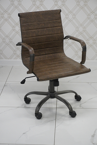 Компьютерный стул Harm coffee из шоурума 2