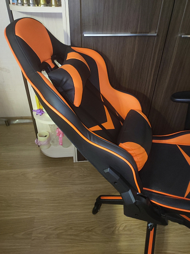 Компьютерное кресло Racer черное / бежевое фото покупателя 72