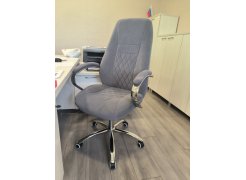 Компьютерное кресло Aragon белое фото покупателя 120