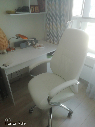 Компьютерное кресло Aragon белое фото покупателя 238