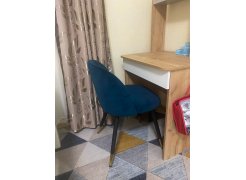 Стул на металлокаркасе Gabi 1 бежевый / черный с серебряными наконечниками фото покупателя 81