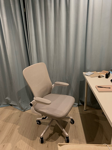 Компьютерное кресло Konfi light gray / white фото покупателя 288