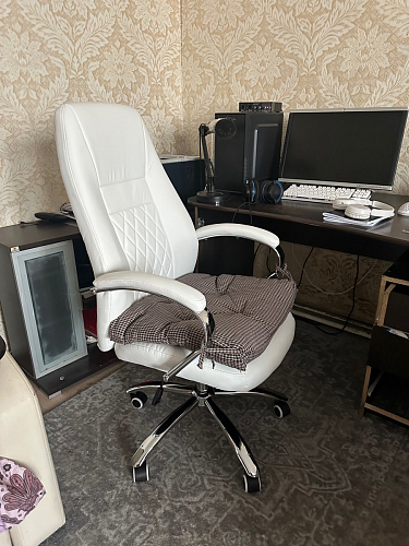 Компьютерное кресло Aragon белое фото покупателя 31